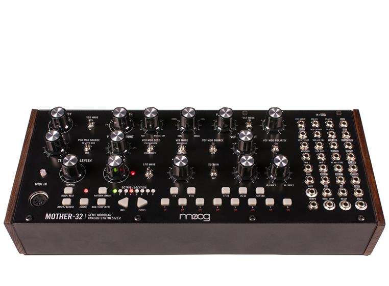 Moog Mother-32 modulær synthesizer Semimodulær, 32 step seq, 2xfilter, osc